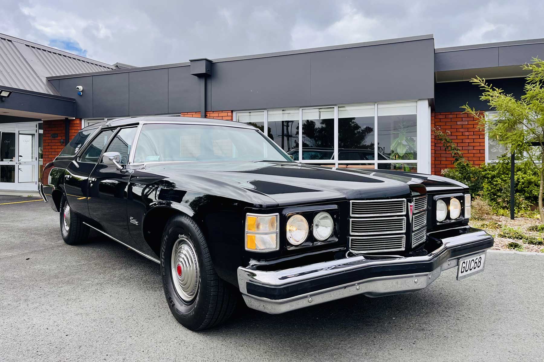 Pontiac-Hearse-web